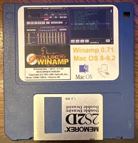 Vintage apple macintosh - macintosh, winamp